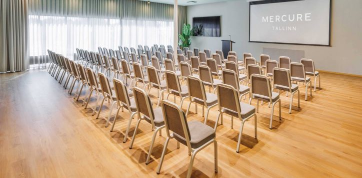 imgc7987-hdr_fullsize_fotograaf-lauri_-laan-la-foret-teatrisaal-1-2